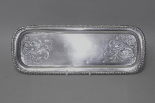 ​AN EARLY 19TH CENTURY OLD SHEFFIELD PLATE SILVER SNUFFER TRAY OF UNUSUAL LARGE SIZE, CIRCA 1810