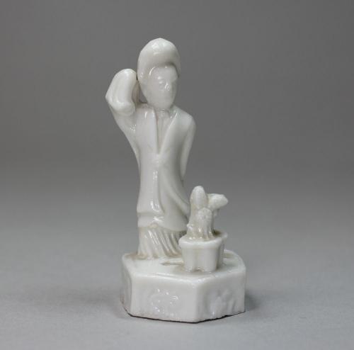 Miniature Chinese blanc-de-chine figure of a noblewomen, 17th century