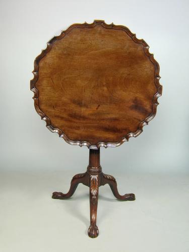 Chippendale period pie crust tripod table, c.1770.
