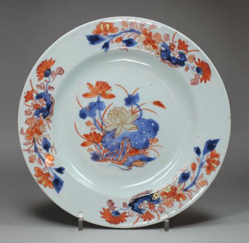 Chinese Imari plate, Qianlong (1736-1795)