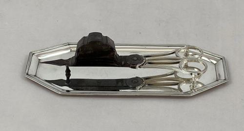 Chawner Georgian silver snuffer wick trimmers and tray 1789