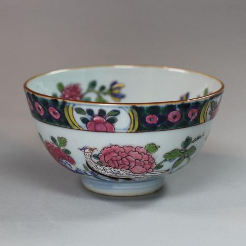 Small Chinese porcelain English-decorated bowl, early 18th century