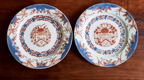 Chinese Export Porcelain Early Armorial Rouge de Fer Plates, Arms of Van Gellicum, Dutch Market, Pair, Kangxi Period, 1720-30