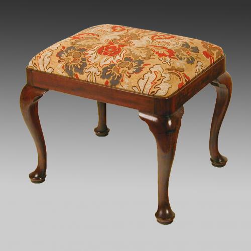 George II mahogany cabriole leg stool