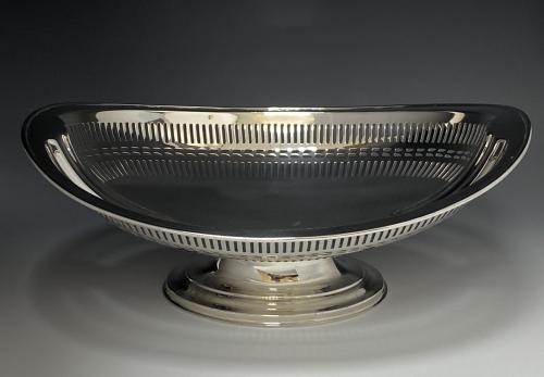 Viner silver dish 1933 