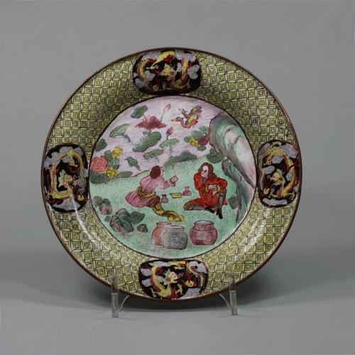 Small Canton enamel dish, Qianlong (1736-95)