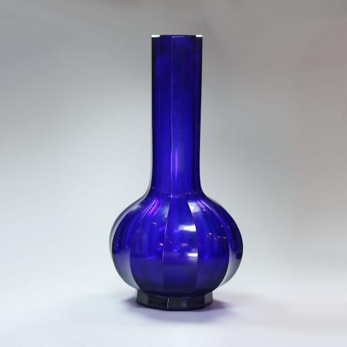 Chinese Imperial deep blue faceted glass bottle vase, Qianlong mark and period (1736-95)