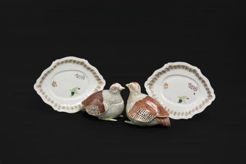 Pair of chinese export porcelain partridges tureens
