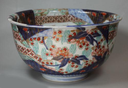 Japanese imari bowl, 19th century