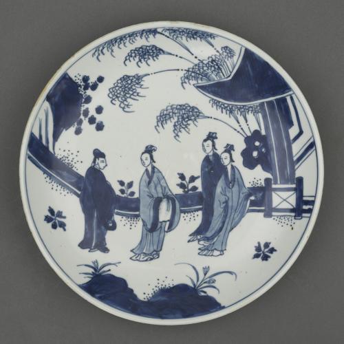 Chinese porcelain underglaze blue and white large dish, Tianqi, 1620-1627