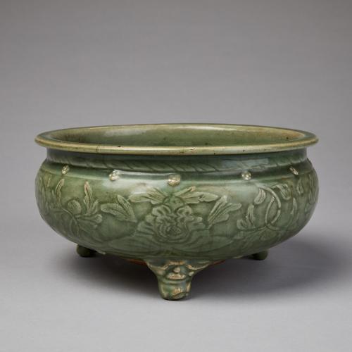 An Early Ming Celadon-Glazed Tripod Censer