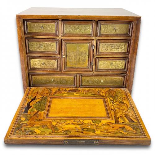 Marquetry table cabinet. South German, first half of the 17th century