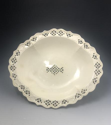 English antique creamware tazza reticulated decoration 18th century