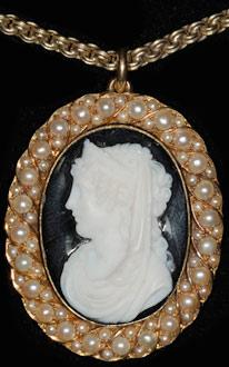 18ct gold Victorian pearl and stone cameo pendant circa 1880
