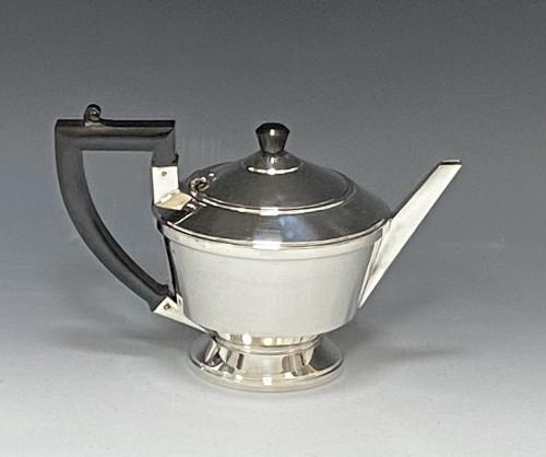 Art Deco silver teapot 1932 Davenport 