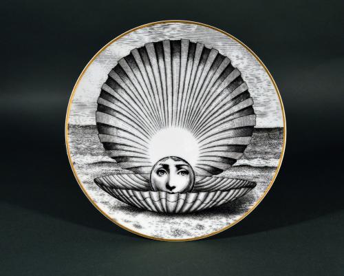 Rosenthal Piero Fornasetti Themes & Variations Porcelain Plate, Motiv 14, 1980s.