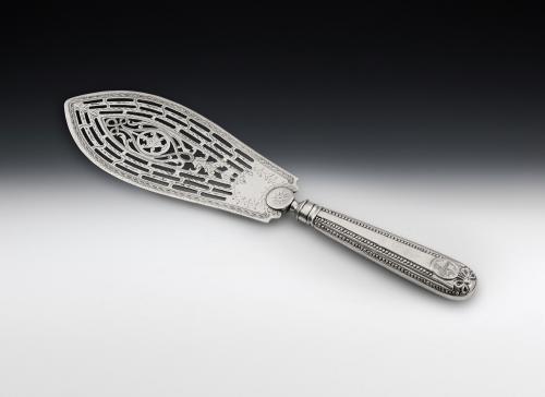 An unusual George III Serving Slice made in London in 1783 by William Plummer