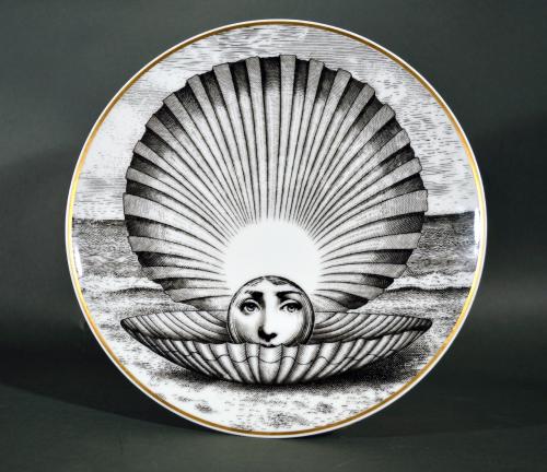Rosenthal Piero Fornasetti Porcelain Plate, Themes & Variation Pattern, Motiv 14 1980s
