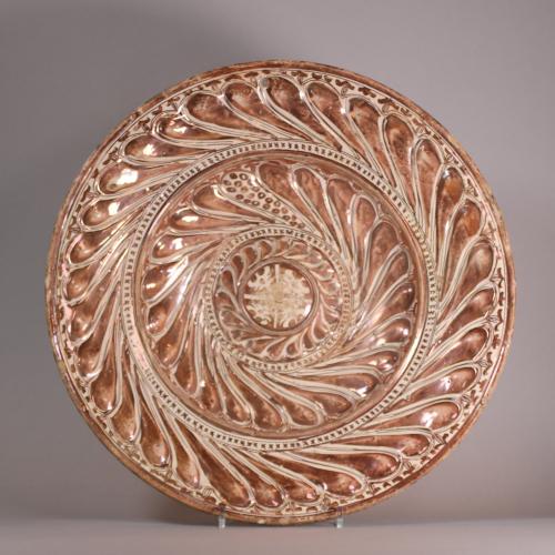 Spanish Hispano-Moresque lustre pottery charger, 16th century