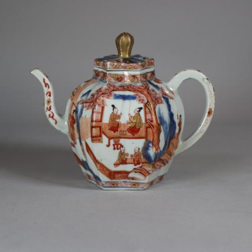 Chinese imari hexagonal teapot, Kangxi (1662-1722)