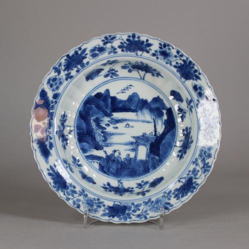 Chinese blue and white deep dish, Kangxi (1662-1722)
