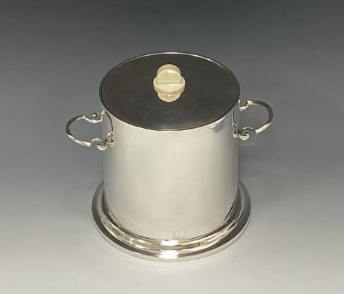 Williams Brothers silver biscuit box ice box 1905