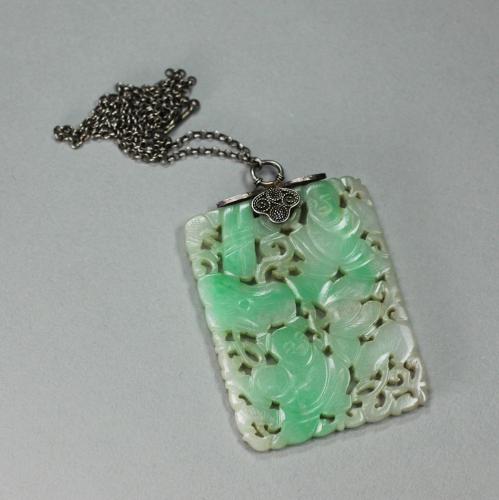 Carved jade pendant, early 20th century