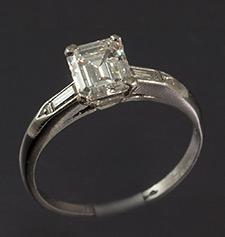 Platinum set emerald cut diamond ring, circa 1920/30