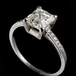 Platinum engagement ring, circa 1910/20