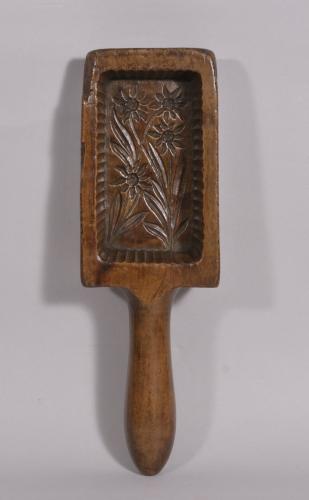 S/4450 Antique Treen 19th Century Sycamore Culinary Mould