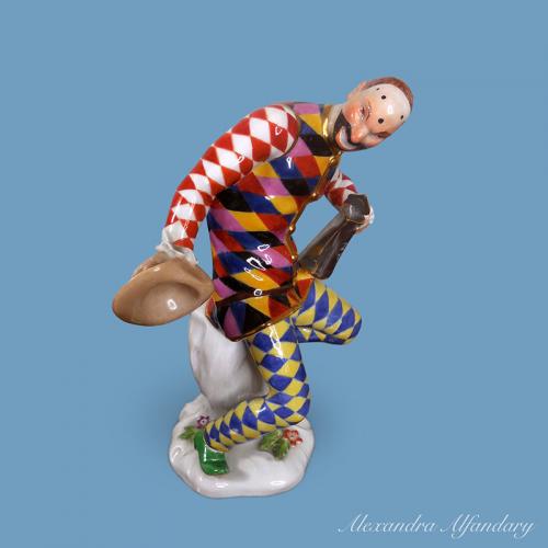 A Meissen Porcelain Greeting Harlequin With Tankard, circa 1900-1910