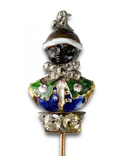 Stick pin with an agate & enamel bust of a Moorish Prince. French, 18th century