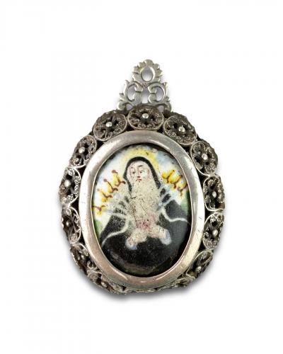 Double sided silver filigree and enamel pendant. Spanish, mid 17th century