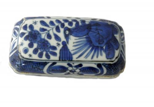 Chinese - Ming - Blue and White Porcelain Lidded Kraak Betel Nut Box