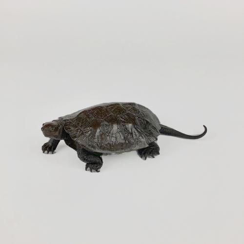 Japanese bronze tortoise signed Nogami Ryuki, Meiji Period
