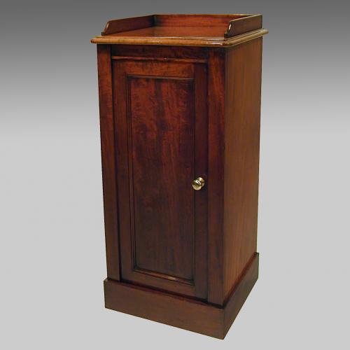 Antique 19th century Holland & Son mahogany pedestal cabinet