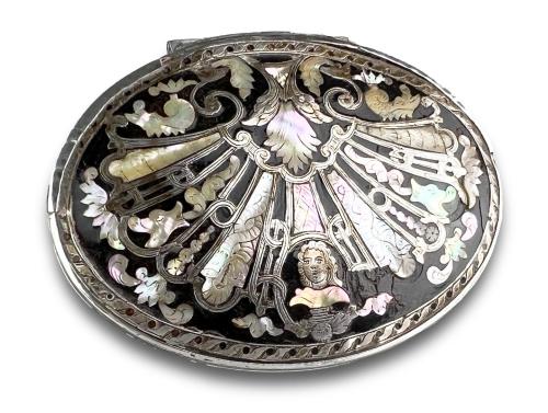 Silver, tortoiseshell and mother of pearl snuff box. English, 18th century