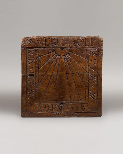 VERUM SOLI. A very rare 18th century Oak Sundial
