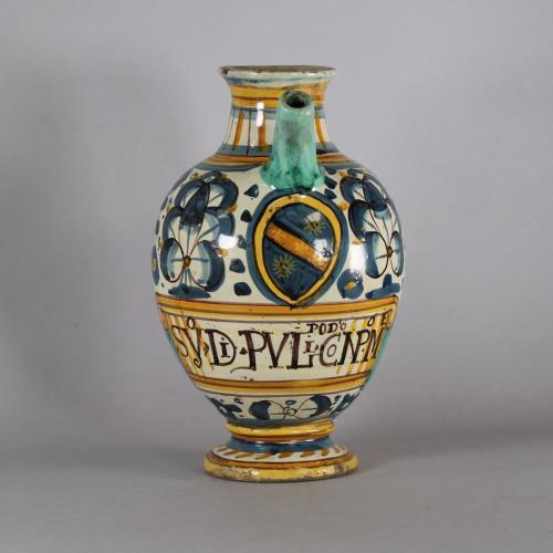 Montelupo drug jar from front