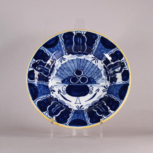Peacock plate front dutch delft
