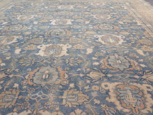 Elegant Veramin carpet
