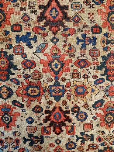 detail Persian Mahal carpet