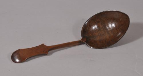 S/4883 Antique Treen 19th Century Nut and Fruitwood Ladle