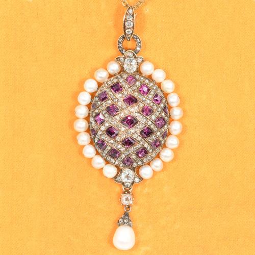 Rare Holbein garnet diamond pearl pendant, circa 1860