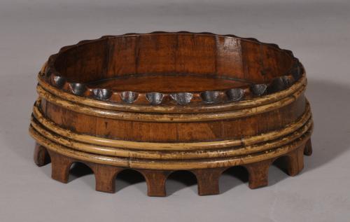 S/4917 Antique Treen 19th Century Scottish Sycamore Oval Dish