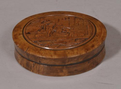 S/4958 Antique Treen Early 19th Century Burr Wood Snuff Box
