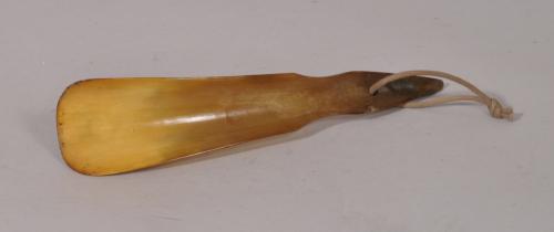 S/4977A Antique Late Victorian Ox Horn Shoehorn