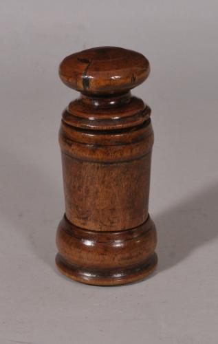 S/5023 Antique Treen Early 19th Century Birch Mortar Grater