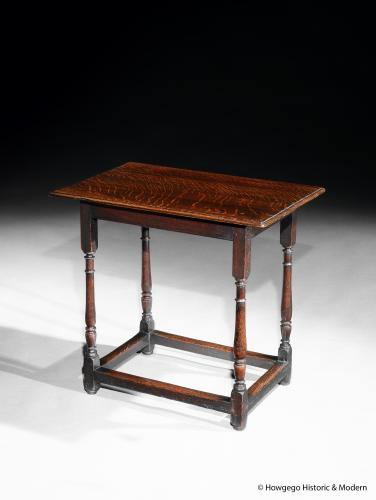 Small early 18th century oak side table