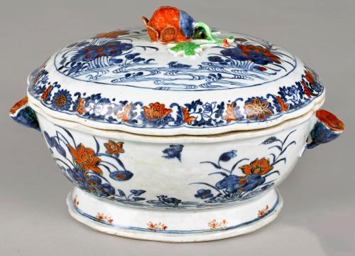 Chinese Export Porcelain Imari Tureen and Cover, Circa 1780